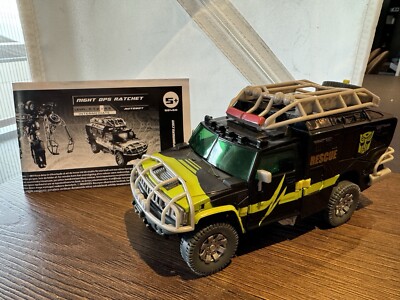 Transformers Night Ops Ratchet / Hunt For The Decepticons 2010