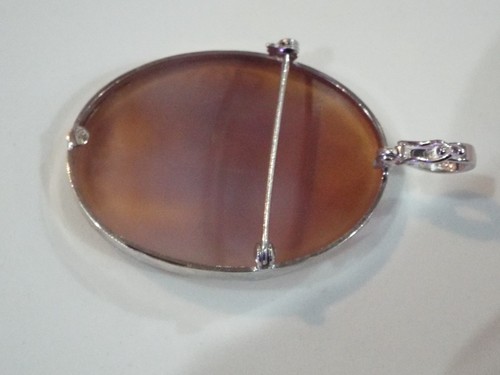 Vintage Master Hand carved in Sardonyx shell pendant set In Italian silver - Picture 3 of 8