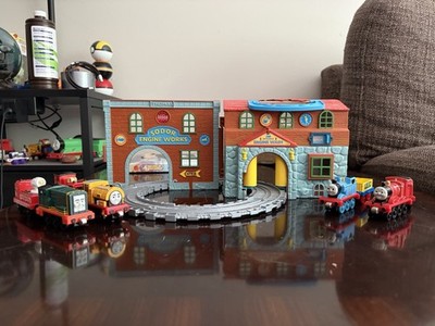 Take Along Thomas and Friends Sodor Engine Works + Lot of 8 Engines and Cars