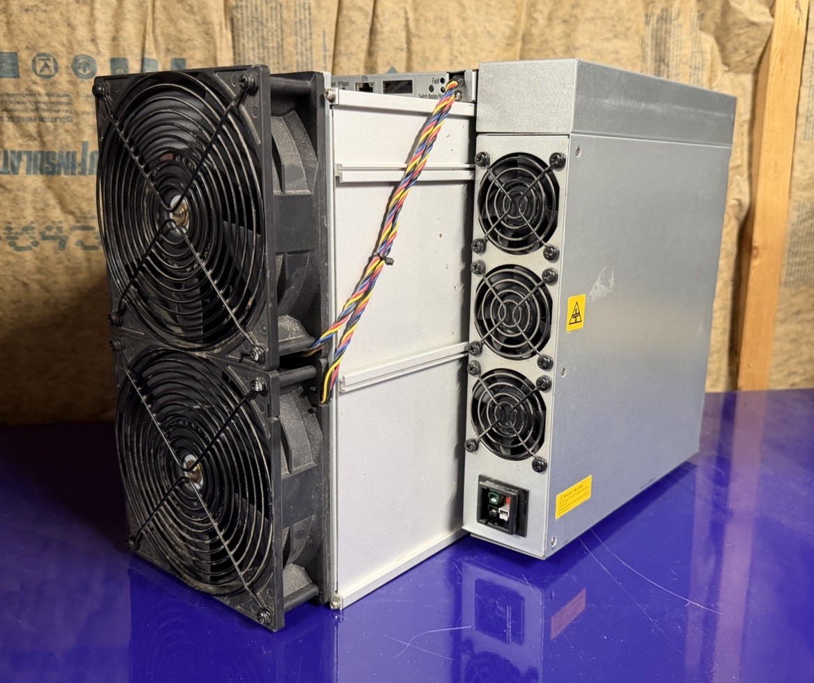 Bitmain Antminer S21xp 270th S21 XP 270 Bitcoin Miner ASIC SHA256 FAST USA SHIP