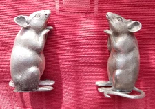 William Comyns Silver Mouse Salt & Pepper Set – London 1974 – Novelty