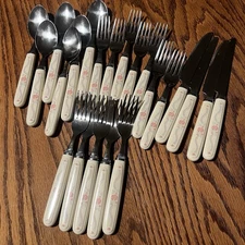 CORELLE COORDINATES 22 PC. " ENGLISH BREAKFAST"  STAINLESS FLATWARE SET