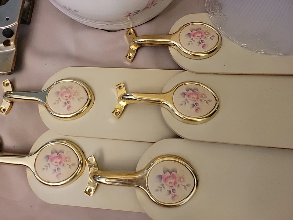 Rare Hunter Pfaltzgraff Tea Rose Ceiling Fan with Light Vintage  - Image 2 of 4