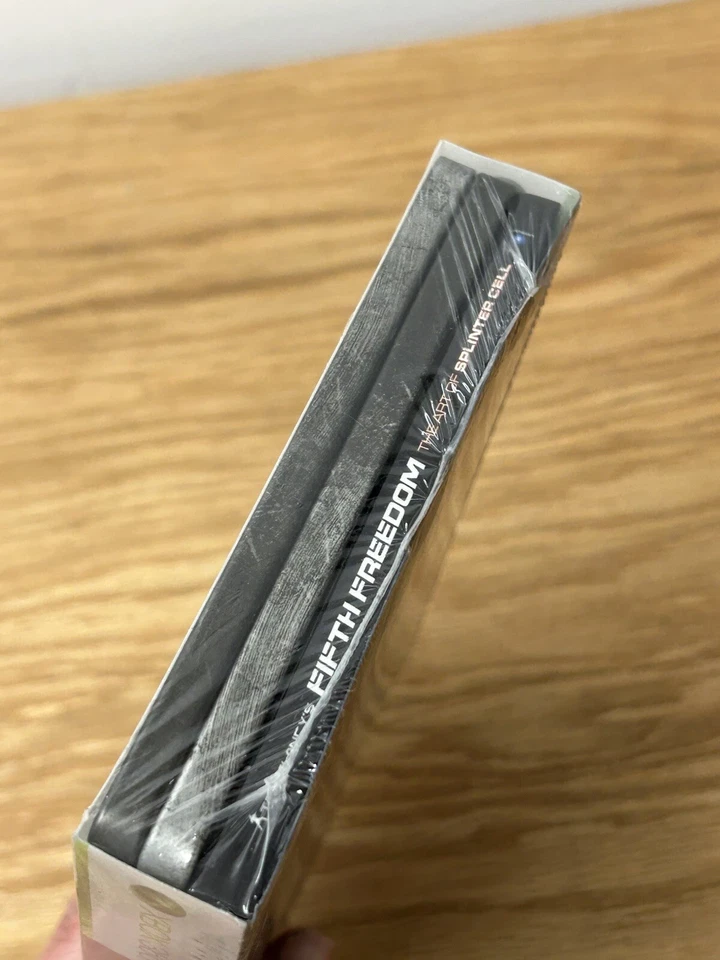 Tom Clancy's Splinter Cell: Conviction - Collector's Edition - Factory Sealed - Image 4 of 4