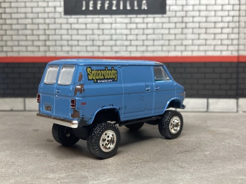 1973 Chevy Van G20 G10 Lifted 4x4 Truck 1/64 Diecast Custom Off Road M2 Machines - Picture 10 of 13