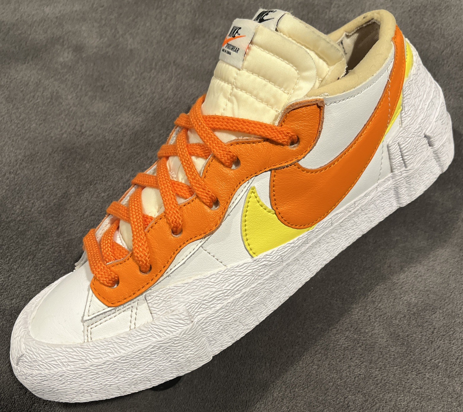 SACAI X NIKE Nike Blazer Low x Sacai Magma Arancione Sneakers Uomo Taglia 10.