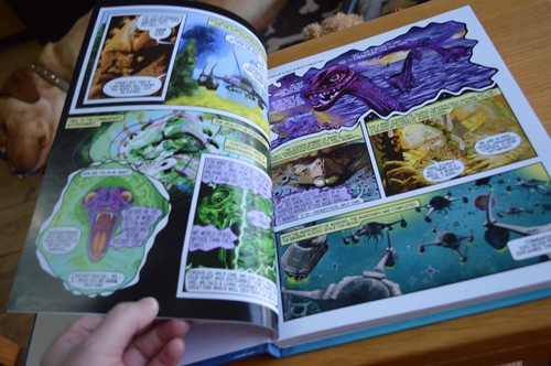 Zygon Outer Space Diaries Hardback Book (Doctor Who) - Picture 11 of 12
