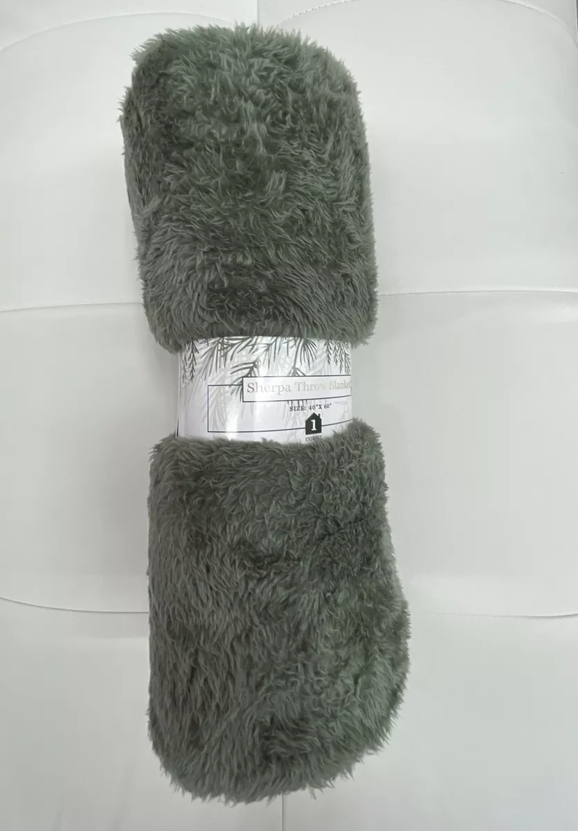 Dark green sherpa blanket sale