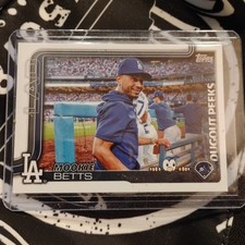 2025 Topps Series 1 Celebration Mookie Betts Dugout Peeks SSP 1:641 DP-15