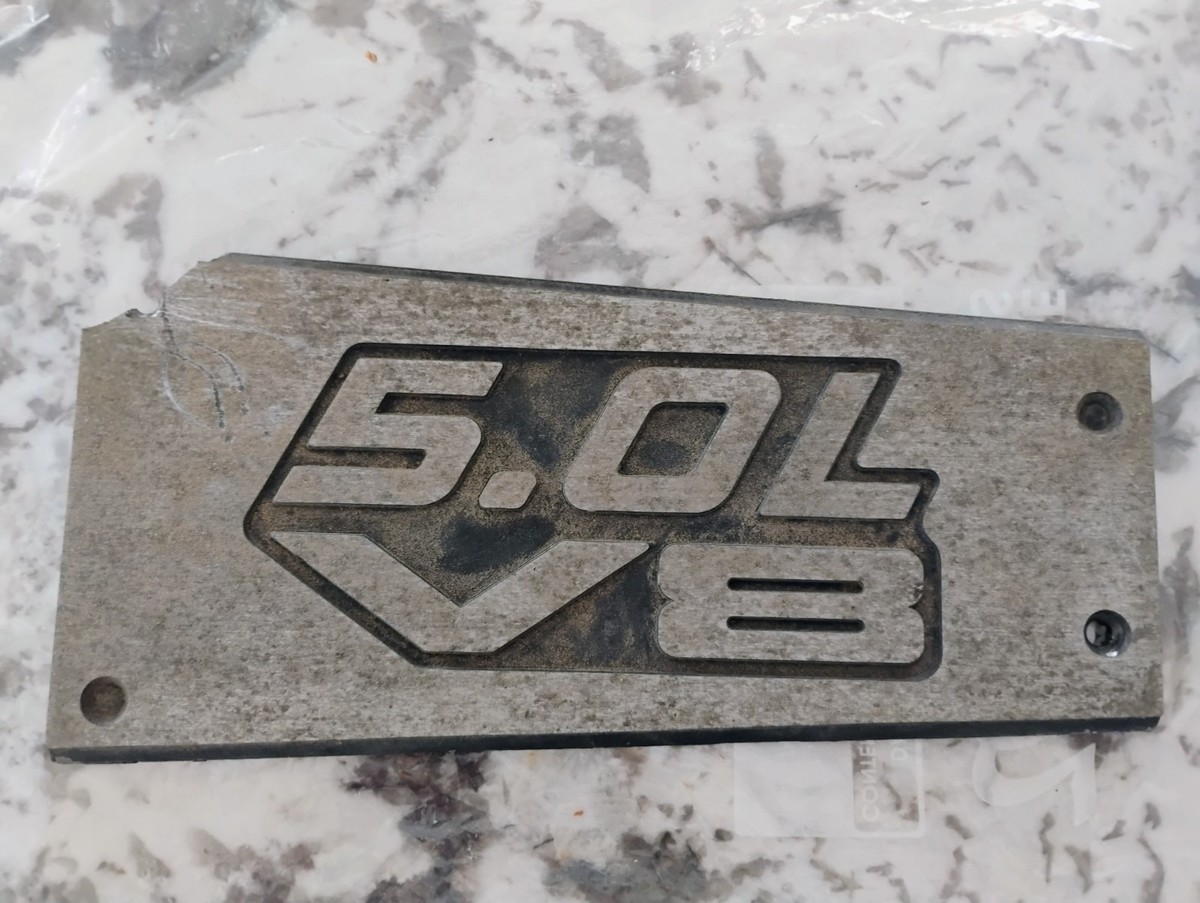 1996-'01 Ford Explorer GT40 Intake Manifold Plaque Cover 5.0L V8