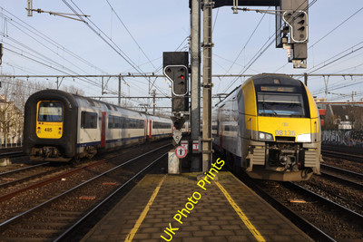 Foto SNCB Belgische Eisenbahn 6x4 Baureihe 96 EMU 485 fährt Antwerpen Berchem um 2023