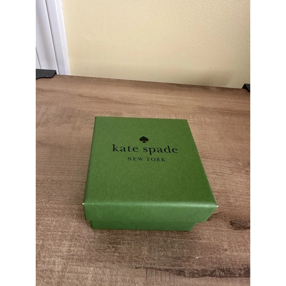 Серьги-гвоздики Kate Spade Pearl Flutter бабочка золото кремовый белый НОВЫЕ В КОРОБКЕ - Изображение 4 из 4