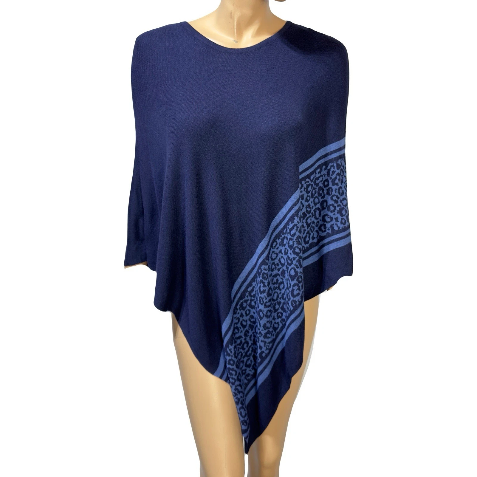Chicos Knit Triangle Poncho Women’s Size L / XL Blue Stripe Pullover NWT
Opens in a new window or ta