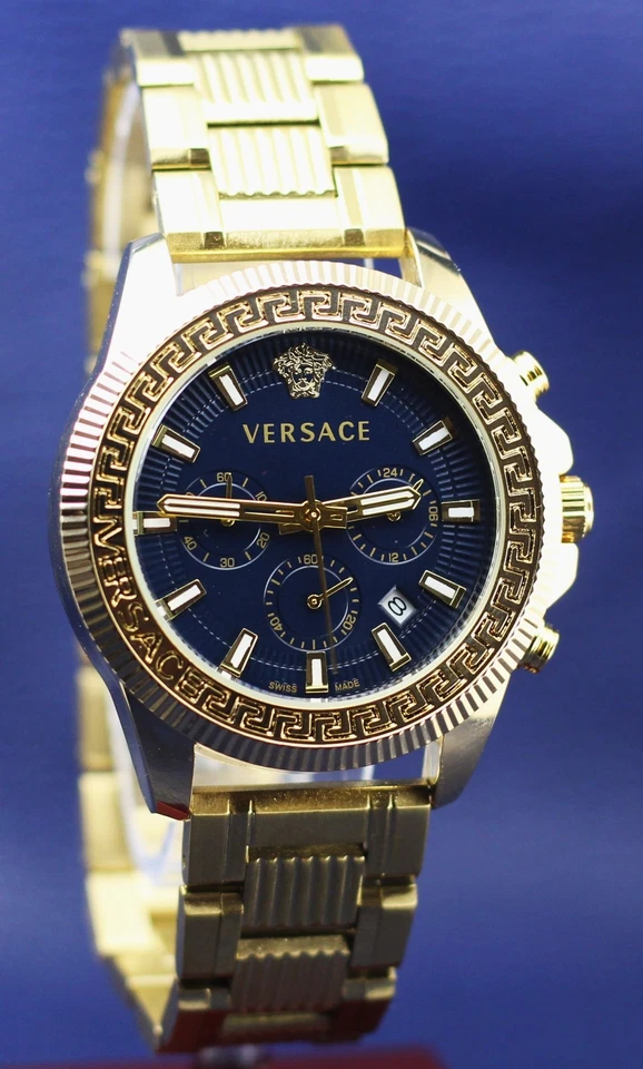 Reloj de cuarzo Versace de lujo cronógrafo en esfera azul con indicador de fecha para hombre. Foto 2 de 4