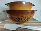 Vtg X 2 -Pyrex Cinderella OLD ORCHARD Orange Brown Nstng Mxng Bowls 2.5+1.5 QT'S