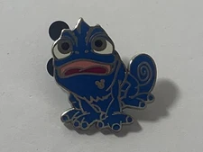 Disney Hidden Mickey Pin Blue Pascal 4 Of 5 Tangled Movie 2014 Pin Trading 