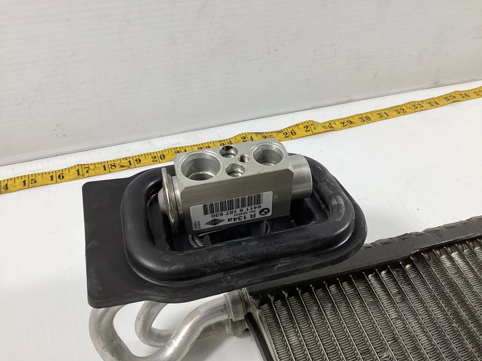 BMW X5 2009-2013 acondicionador de aire acondicionado condensador núcleo calentador evaporador radiador fabricante de equipos originales. Foto 3 de 4