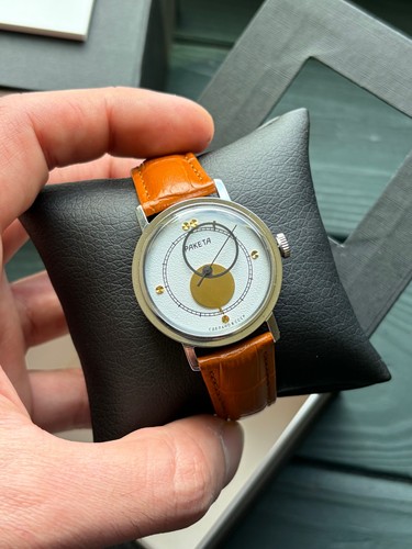 NOS - VINTAGE RARE RAKETA COPERNICUS 1980s - USSR Quartz Original Watch