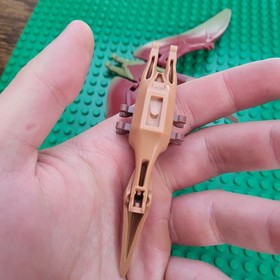 LEGO Jurassic World PTERODACTYL Minifigure Dinosaur Green Red Pteranodon. READ