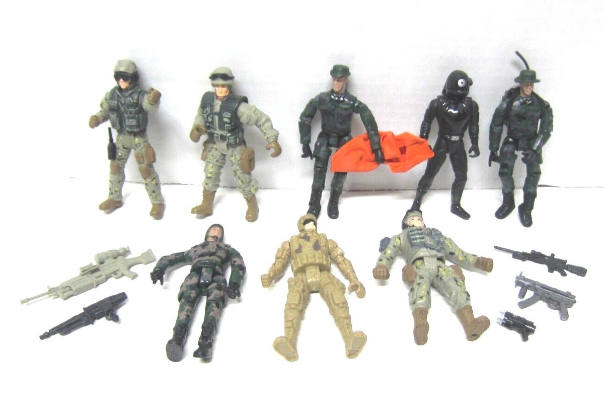 戦争グッズ　アーミー商品　骨董品　弾丸　コレクション　ミリタリー　歴史グッズ Amazon.co.jp: 8パック ミリタリーおもちゃ 兵士プレイセット