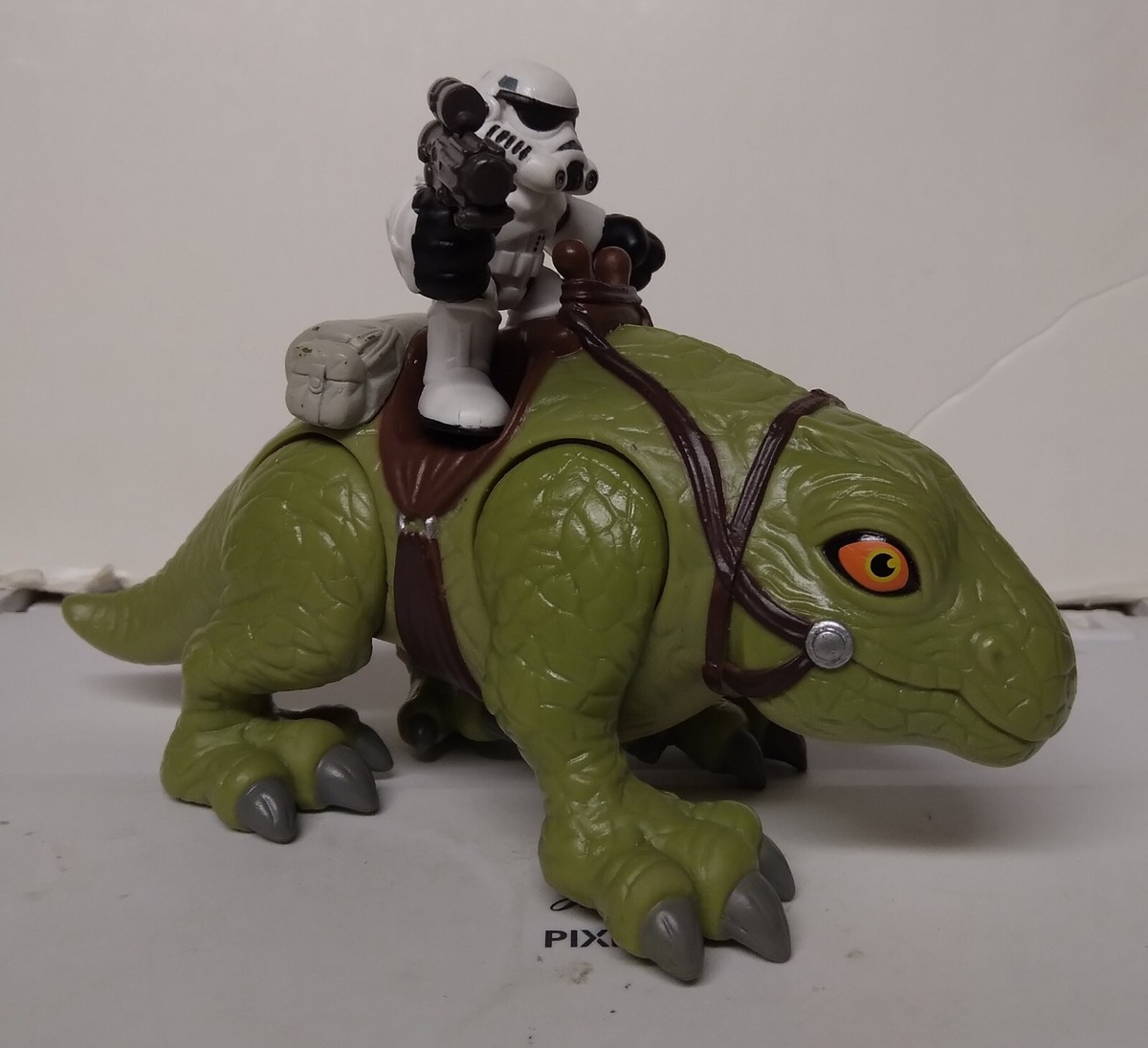 STAR WARS Galactic Heroes DEWBACK w/ Stormtrooper, Escape From Mos