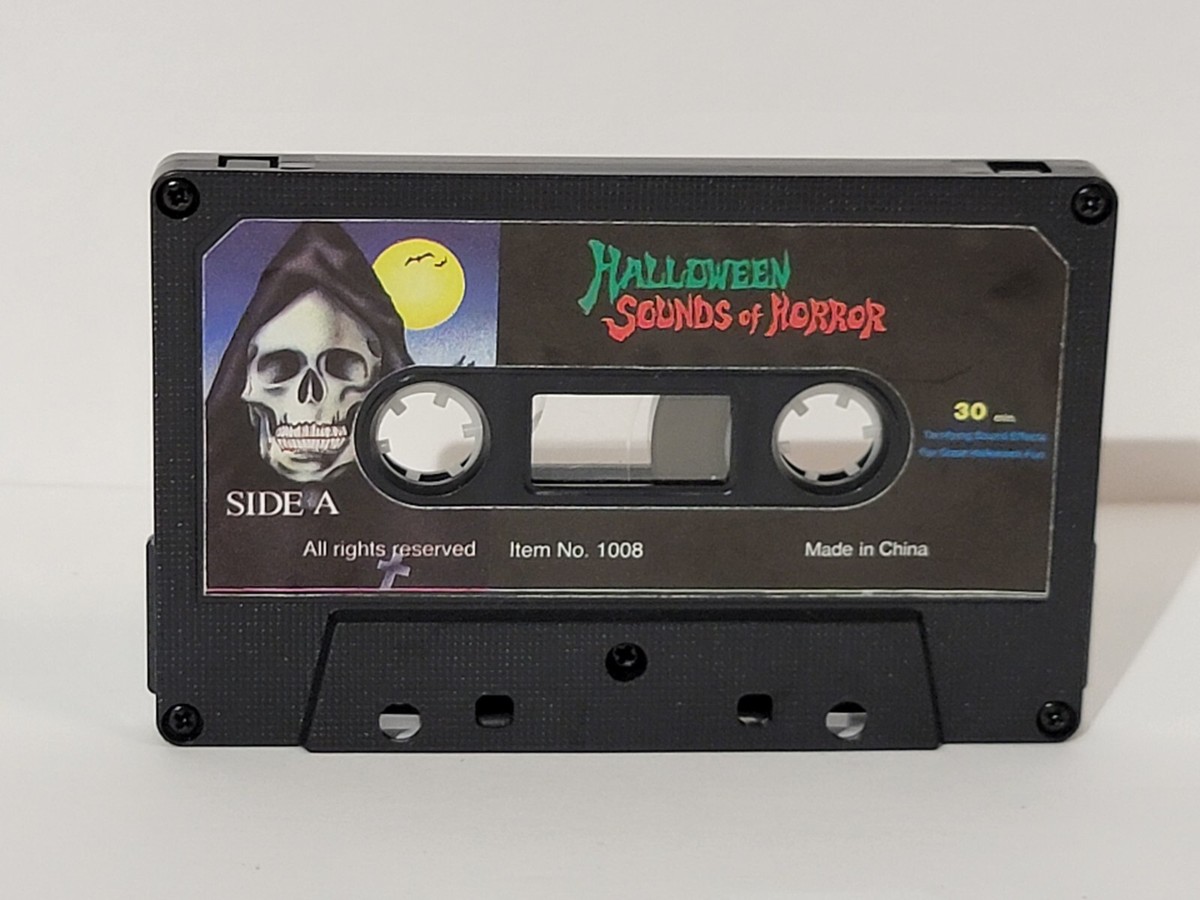 アイドル XG Cassette Tape Speaker The first HOWL Cassette Tape Cushion 