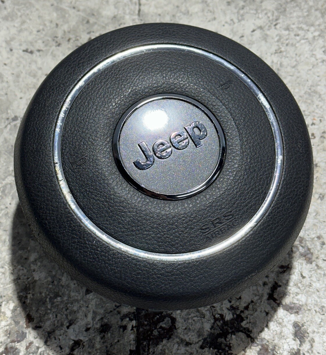 JEEP WRANGLER AIRBAG LEFT DRIVER SIDE STEERING WHEEL AIR BAG OEM 2 PIN