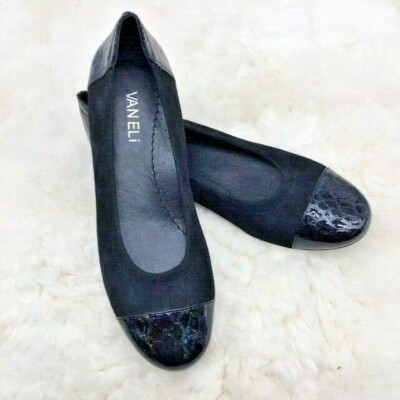 lois lace evening pumps