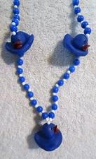 SHARP  "BLUE RUBBER DUCK" MARDI GRAS NECKLACE BEAD DUCKS BIRD (B435)