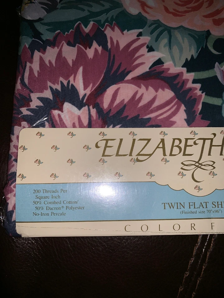 Vintage J.C. Penney Elizabeth Gray Garden Romance Floral Twin Flat Sheet - Image 4 of 4