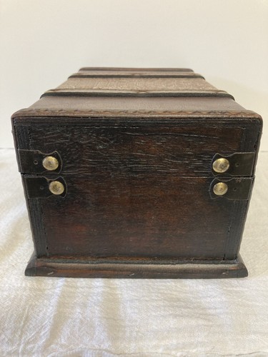 Vtg Wood Jewelry Box Chest Leather Overlay & Straps Metal Accents Clasp Closure - Picture 7 of 16