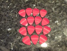 15 GRIP PICKS - CURVED GUITAR PICKS - PINK - HEAVY THICKNESS .73MM