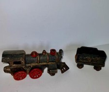 Antique Cast Iron Toy Train Steam Locomotive Engine Tender Coal Car 50