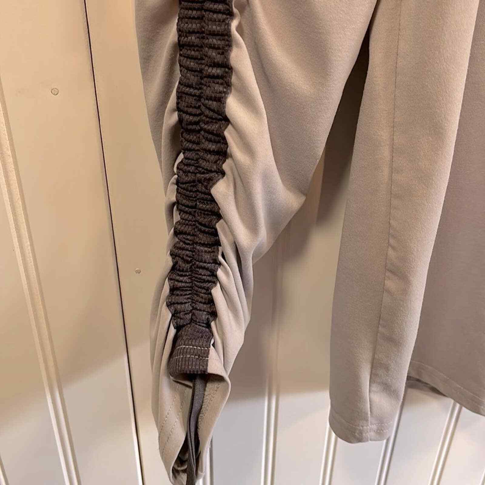 Fabletics essential adjustable long sleeve tee - image 3