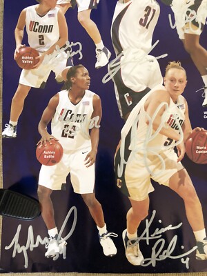 UConn Okafor & Taurasi サイン入り表紙 Diana Taurasi Signed 8x10 Photo - JSA COA - UConn Huskies