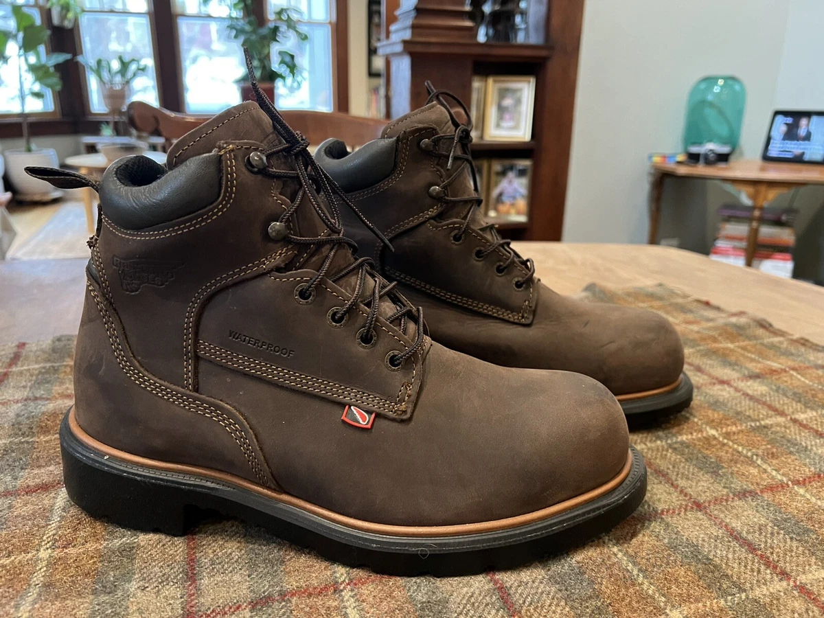 Red Wing Men Lace-up Steel Toe Work Boots/Shoe 12D Brown Water Oil Resistant NEW The Red Wing DynaForce are made for the toughest  main image 2
