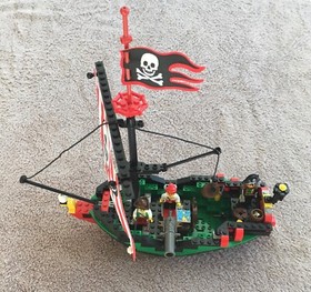 LEGO Pirates 6250 Cross Bone Clipper  100% Complete