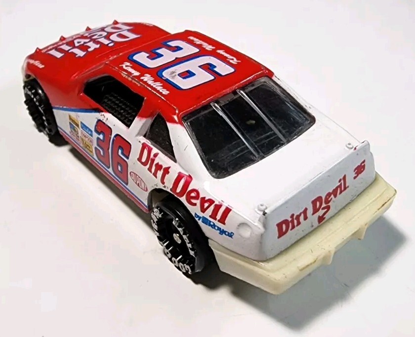 Trackside #36 Kenny Wallace Dirt Devil Pontiac Grand Prix 1/64