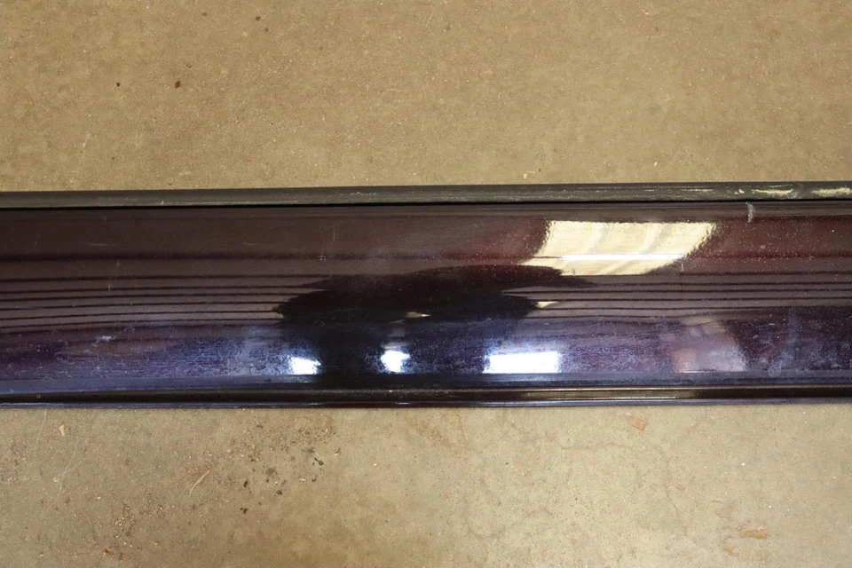 2018-2023 BUICK ENCLAVE RIGHT PASSENGER SIDE ROCKER MOLDING PANEL RED OEM - Image 3 of 4