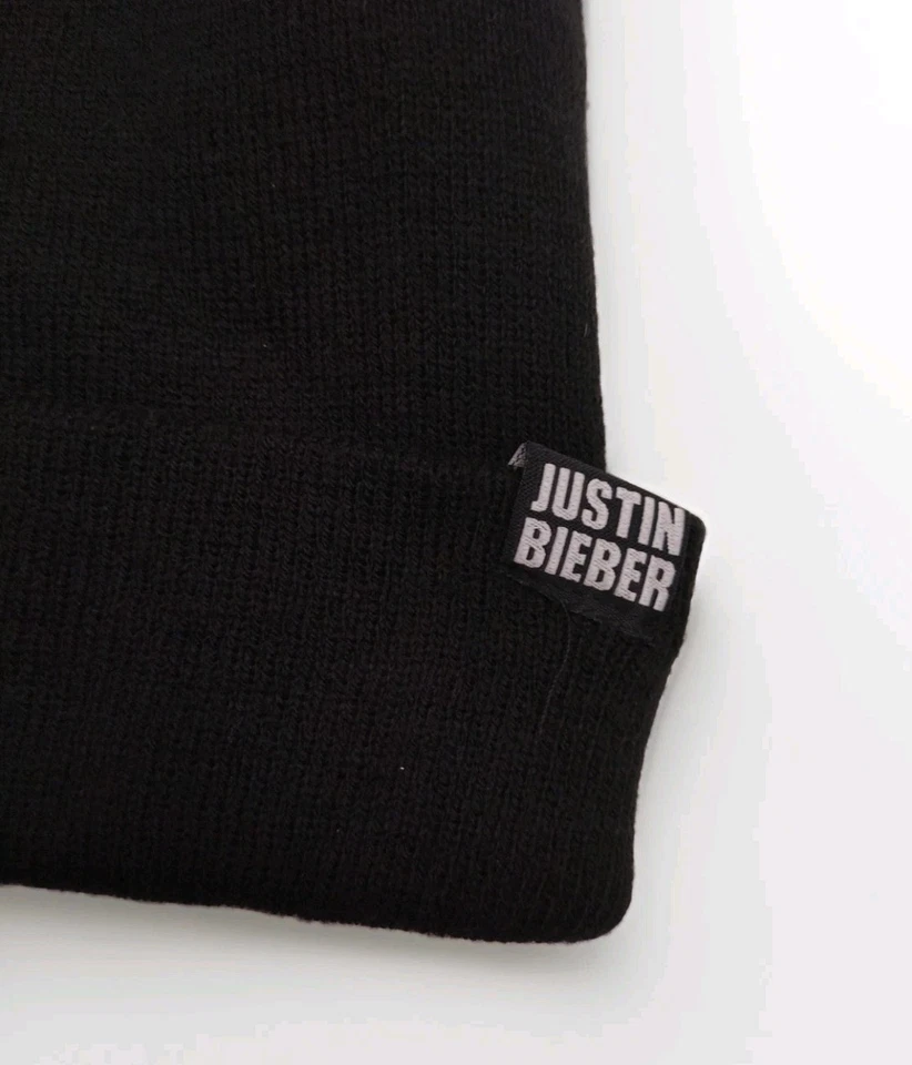 Gorro Justin Bieber Sorry acrílico negro blanco letras Foto 3 de 4