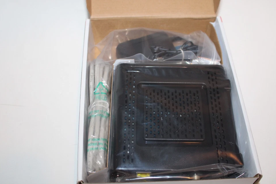 ARRIS SURFboard SB6141 DOCSIS 3.0 Cable Modem Series Black NIB - Image 3 of 4