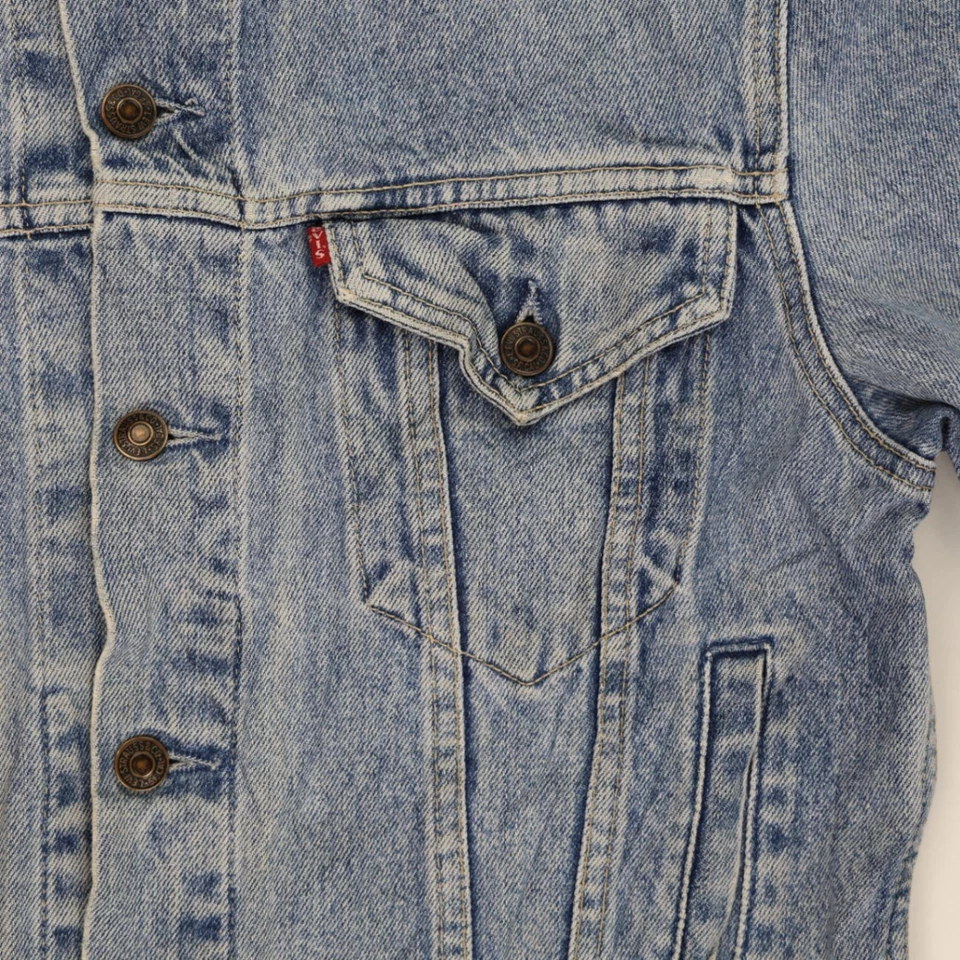 Vintage Levi's Light Blue Denim Trucker Jacket size L, photo 4 of 5