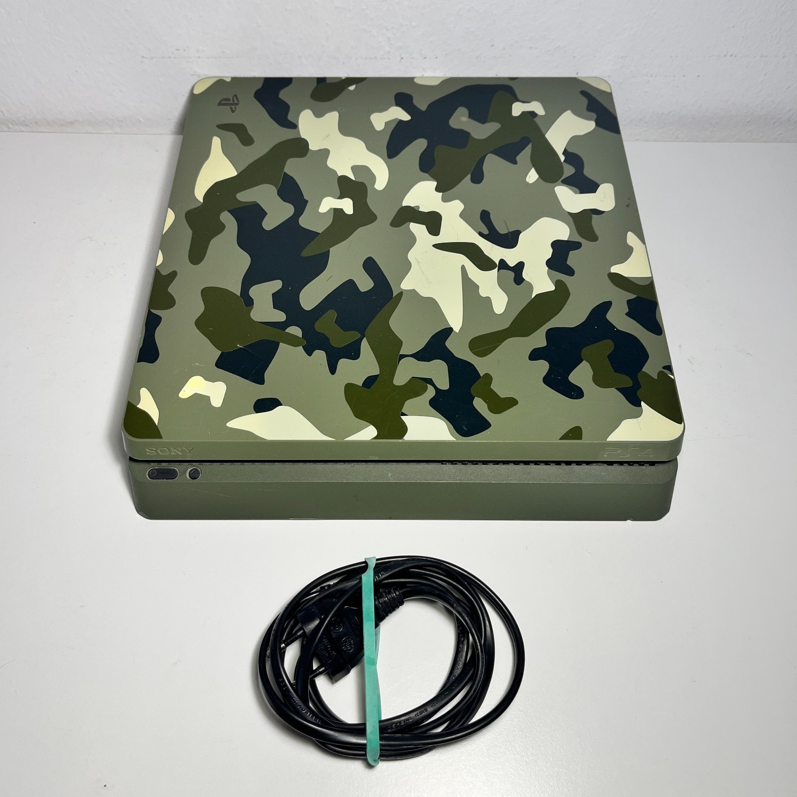 Sony PS4 Playstation 4 Slim 1TB Edizione Limitata Call of Duty WWII - Ottimo
