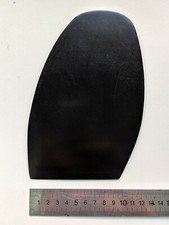 Un par de suelas de goma de resina brillante negra lisa de 4,5 mm