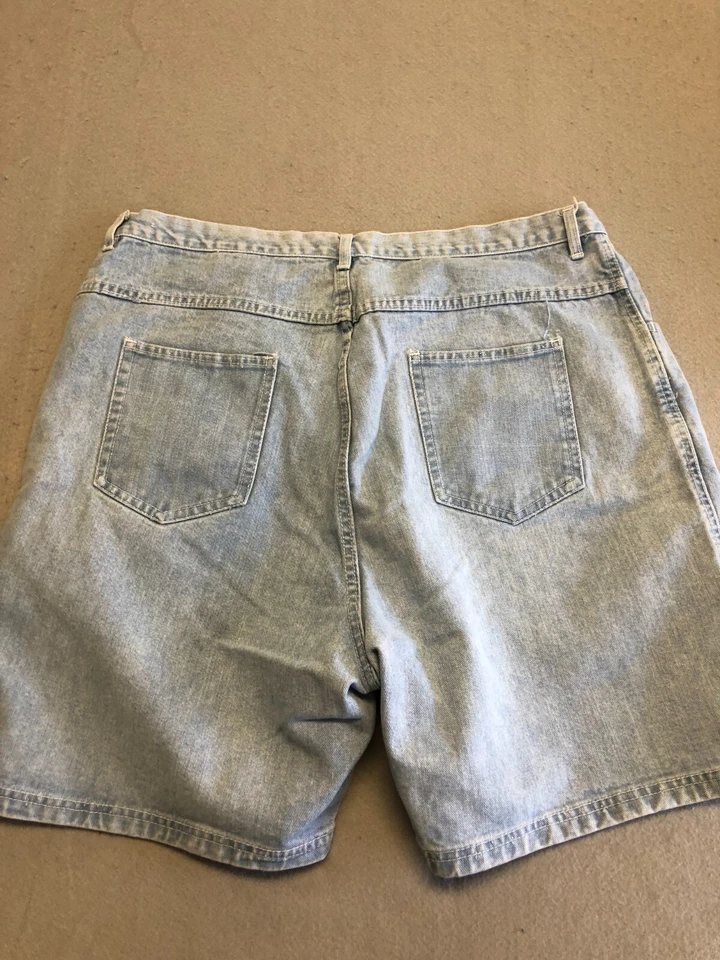 Pantalones Cortos de Jean Faded Glory Para Mujer 22 Azul Claro Denim Bordado Flor Informal Foto 3 de 4