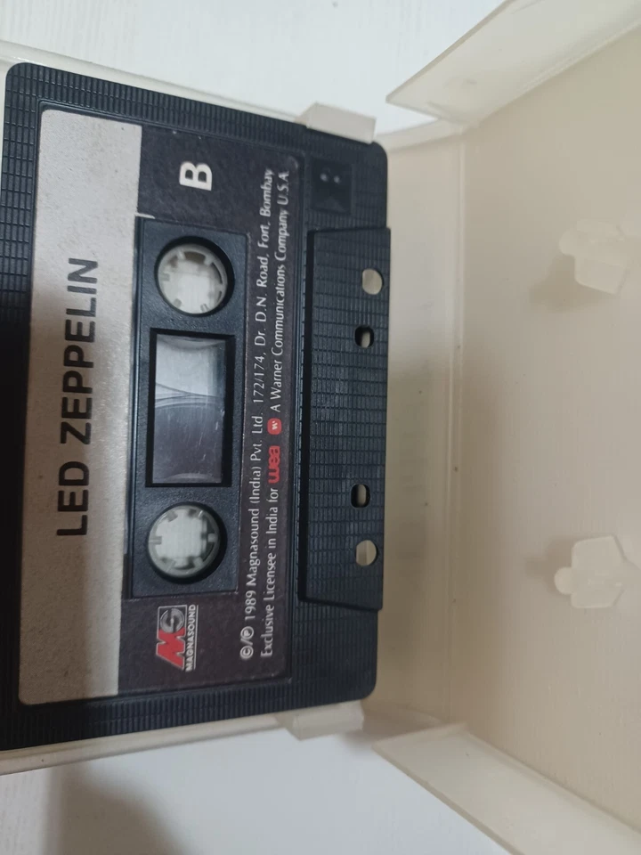 Led Zeppelin IV RARE orig Cassette tape INDIA indian Clamshell - Image 4 of 4