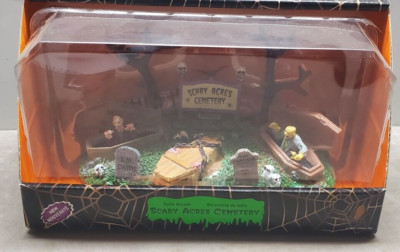 Lemax SCARY ACRES CEMETERY Spooky Town Halloween Village  03802 Graveyard