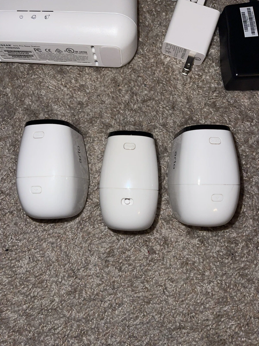 3 Arlo Pro VMC4030 Indoor Outdoor Security Camera Bundle w VMB4000