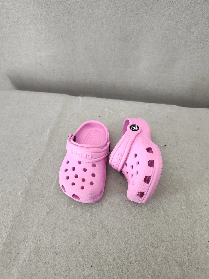 Crocs Clásicos Zuecos Zapatos Niñas Pequeñas 2-3 Rosa Sin Cordones Ligeros Verano Foto 3 de 4