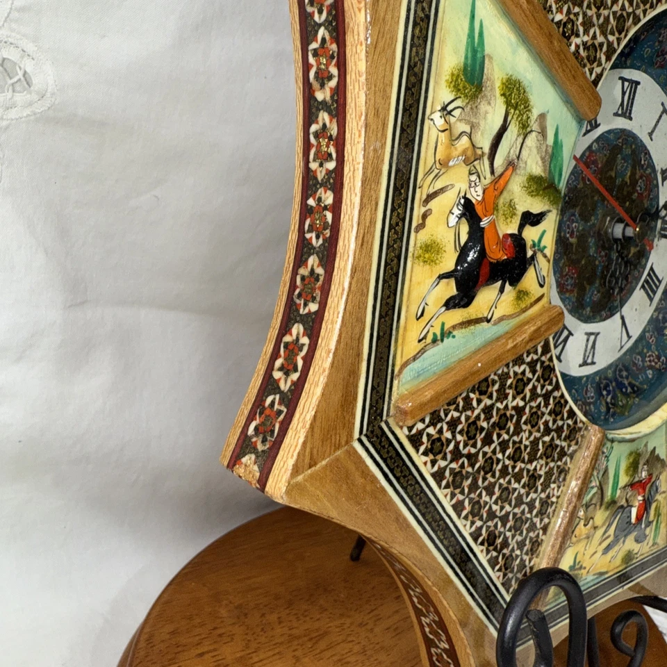 Reloj de Pared Persa Khatam y Kari Marquetería Madera Micro Mosaico Hecho a Mano De Colección Foto 3 de 4